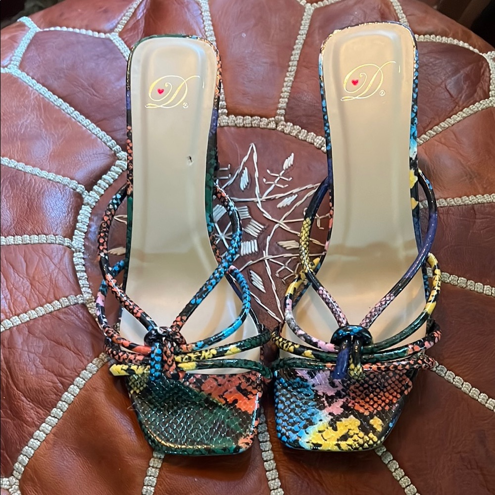 Colorful snake print strappy block heels NWT